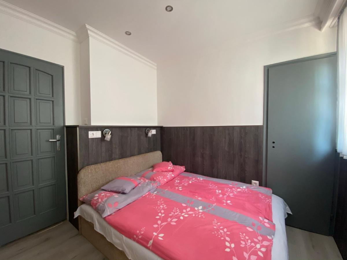 באלאטונפורד Holiday Apartmanhaz מראה חיצוני תמונה