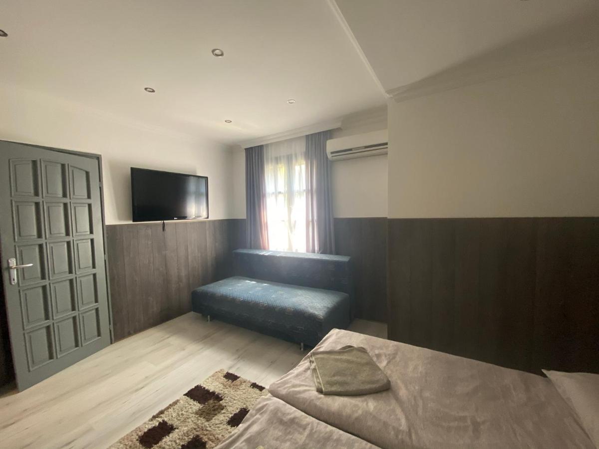 באלאטונפורד Holiday Apartmanhaz מראה חיצוני תמונה