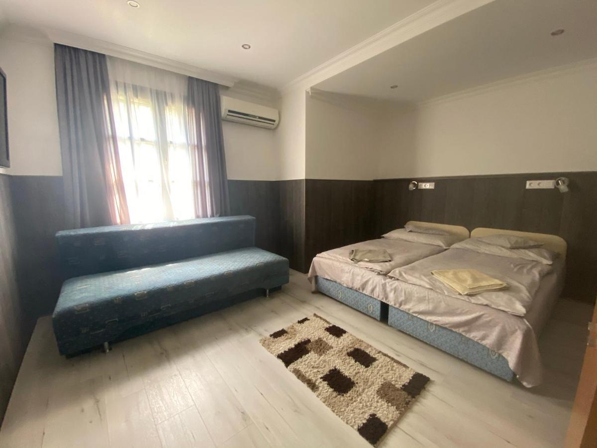 באלאטונפורד Holiday Apartmanhaz מראה חיצוני תמונה